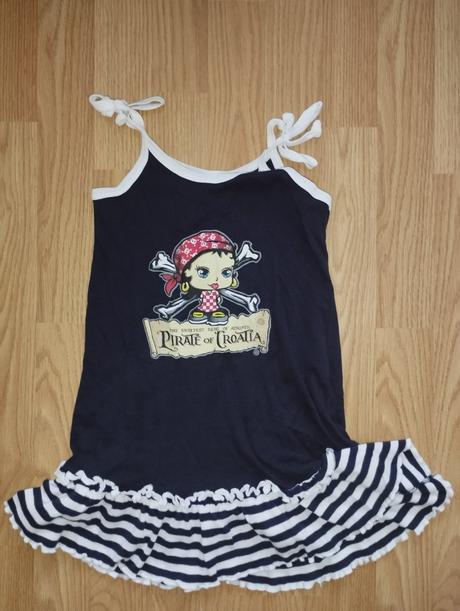Pirátske šaty, 110