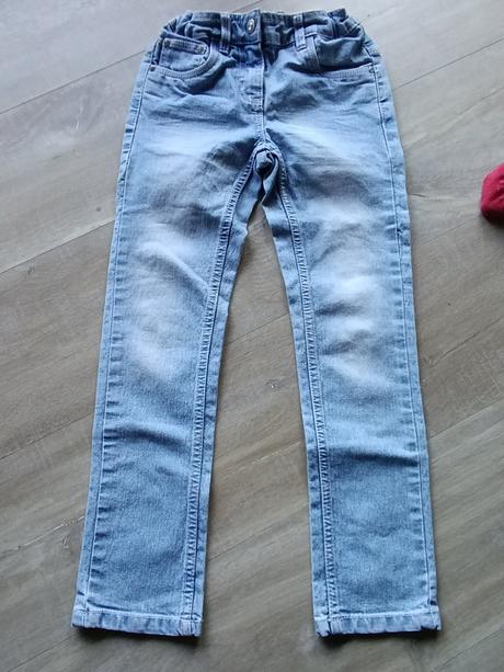 Dievčenské rifle, palomino,122