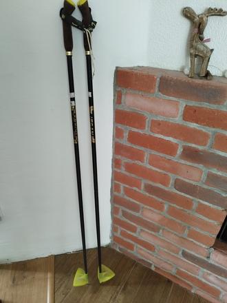 Nové palice na bežkovanie 120 cm, 