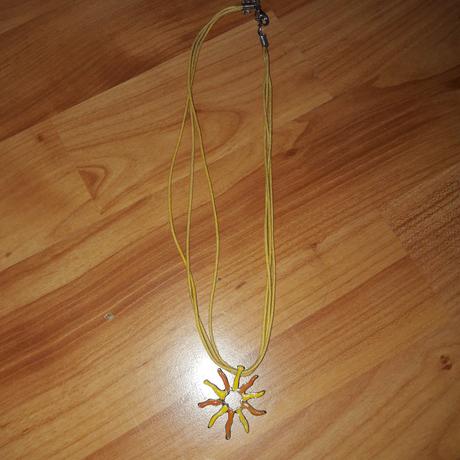 Pozitívny náhrdelník,