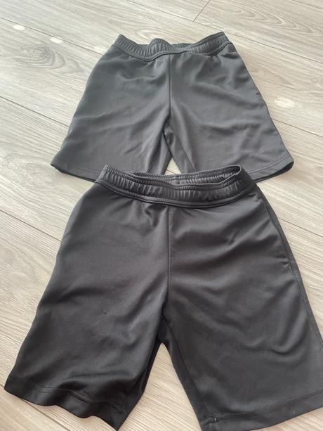 Kraťasy športové, 134