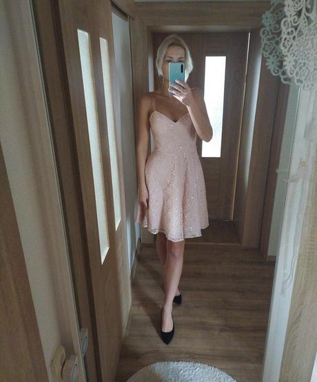 Dámske marhuľkové/béžové šaty, m