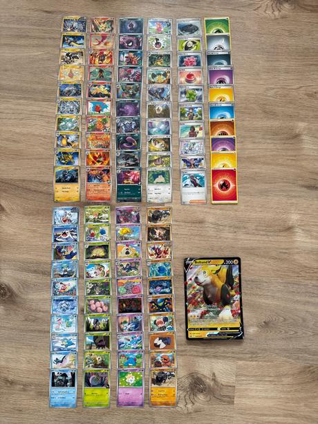100 originál kartičiek pokémon + jumbo karta,