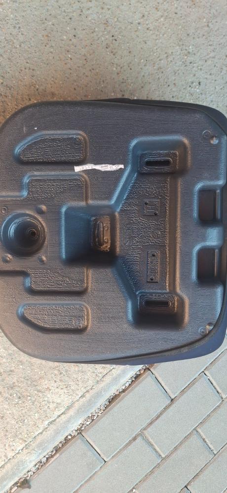 Podsedák do auta bez isofix, nania