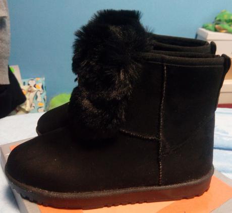 Čierne čižmičky, 37