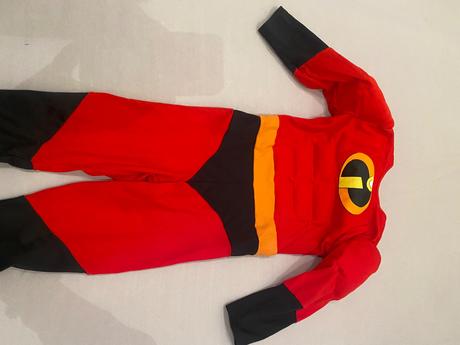 Karnevalovy kostym superhrdinu, 