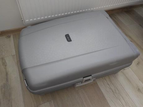 Samsonite veľký kufor 80 x 54 x 30 cm,, samsonite