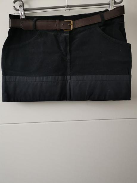 Menčestrová sukňa, l