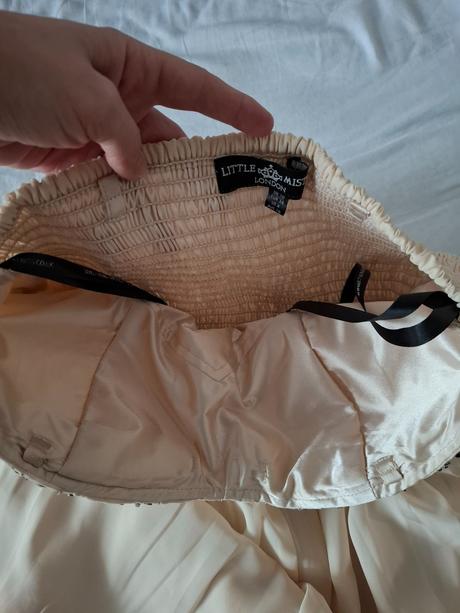 Spoločenské šaty, m