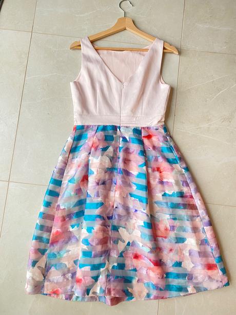 Oasis kvetové šaty s, s