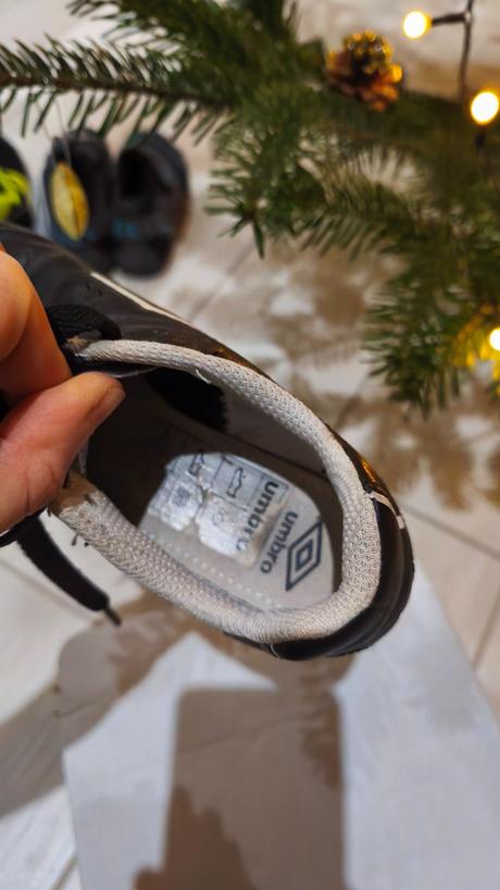 Kopačky umbro v. 30, 30
