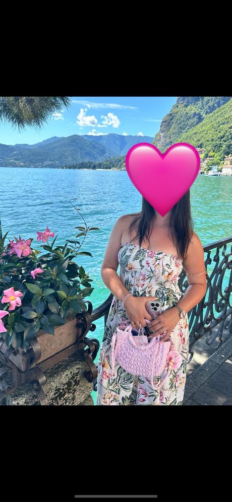 Nádherné letné šaty s odnímateľnými ramienkami, s