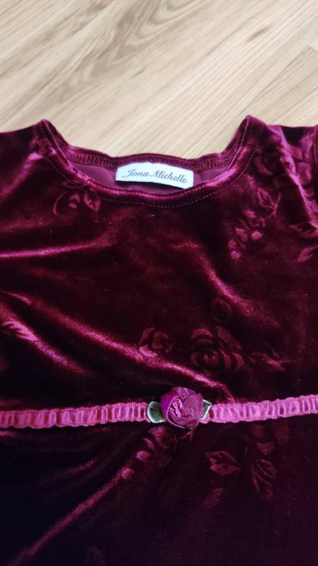 Satočky pre dievčatko, 98