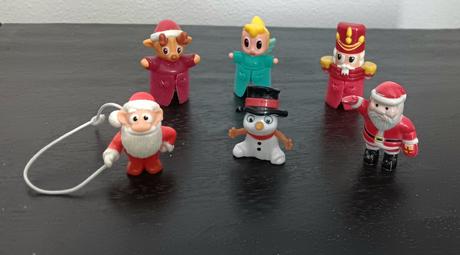 Kinder vianočné figúrky, 