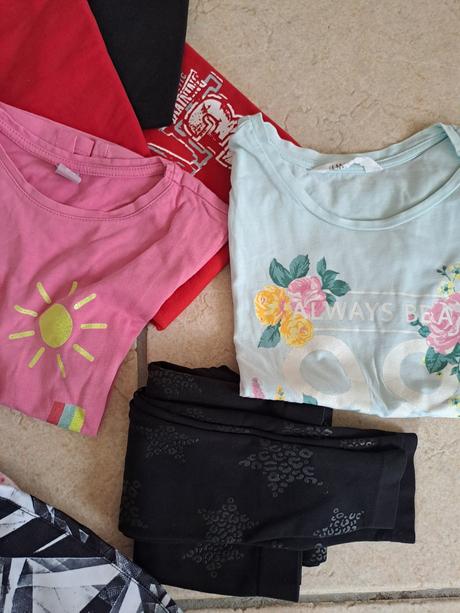 Mix oblečenia, 122–134