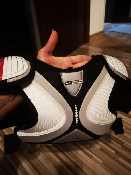 Hokejová vesta, bauer,l