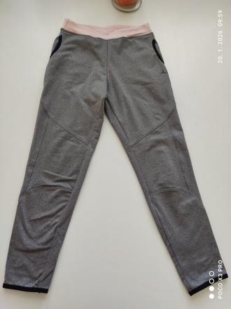 Funkčné tepláky, decathlon,140