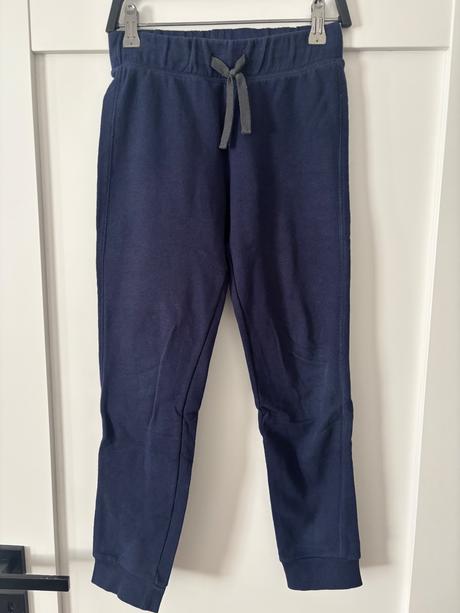 Chlapčenské tepláky, benetton,128