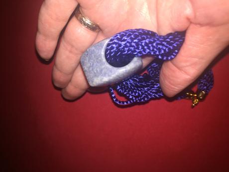 Nahrdelnik dumortierit,