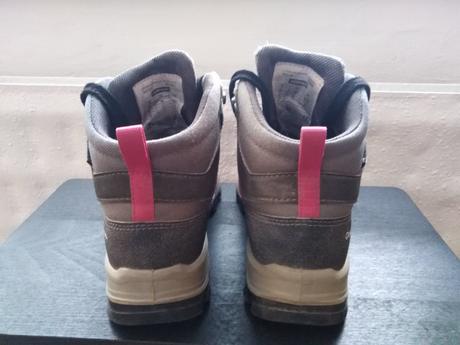 Turisticke topánky, 33