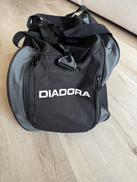 Cestovná taska diadora,