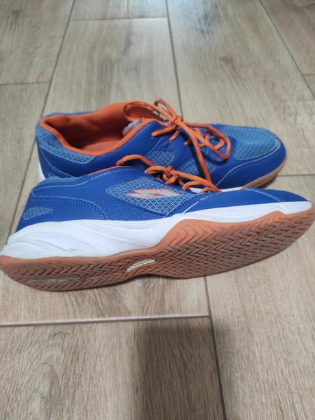 Halové tenisky v 39, lotto,39