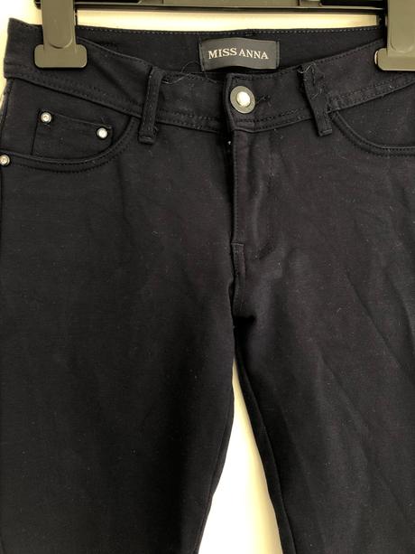 Legínové nohavice, 36