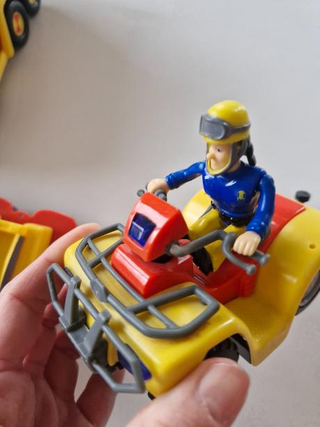 Autá požiarnik sam, 