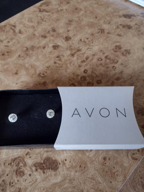 Náušnice z avonu, avon