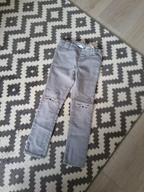 Nohavice s mačiatkami na kolienkách, h&m,116
