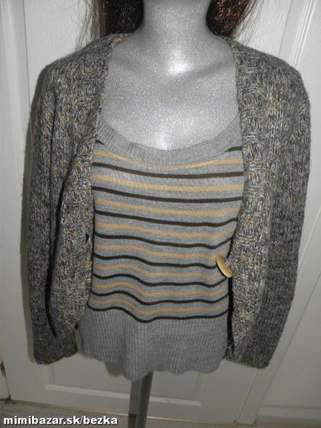 Sveter 2v1, 40