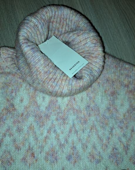 Pulover, reserved,l