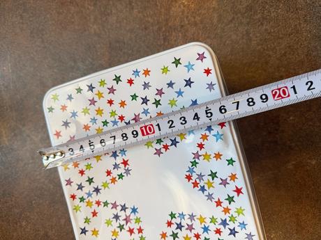 Predám plechovú dózu profissimo hviezdičky, 