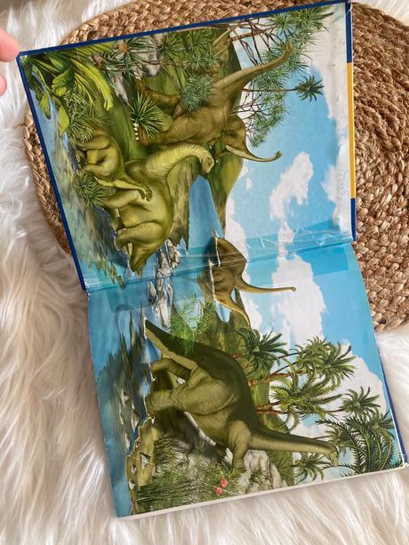Ilustrovaná encyklopédia dinosaurov a praveku,