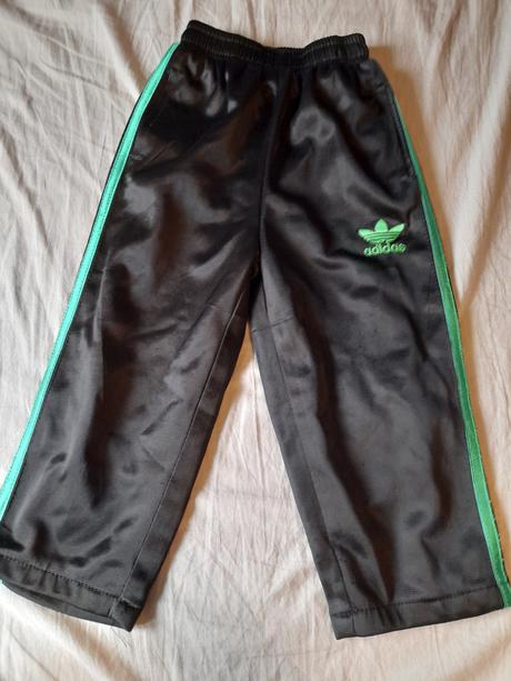 Teplaky cierno-zelene, 110