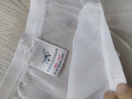 Tanečná suknička, 122