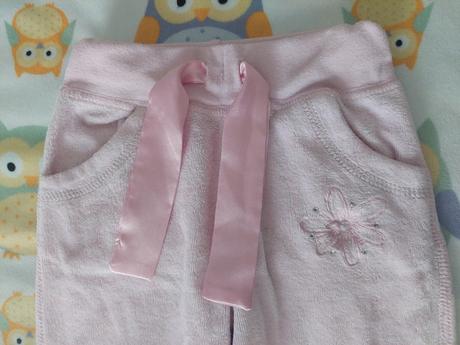 Zamatové dievčenské tepláčiky veľ.80, early days,80