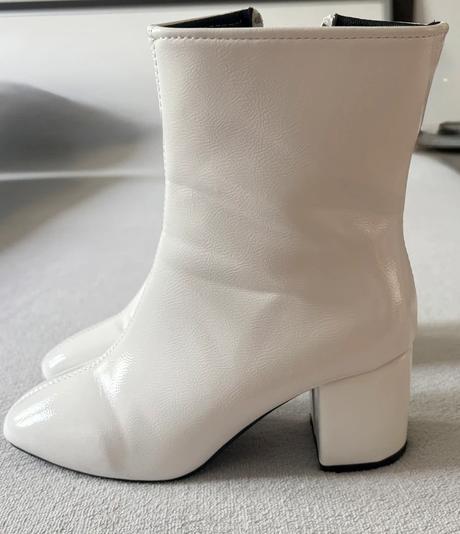 Biele členkové čižmy, 35