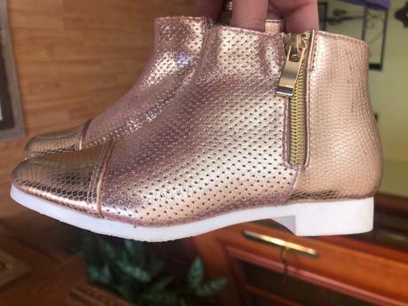 Dievčenské topánky, 25