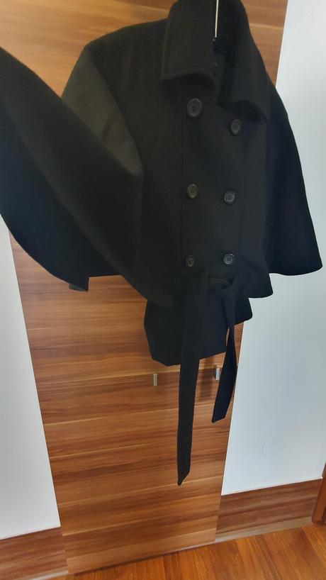 Pelerína, krásny prechodný kabát, s