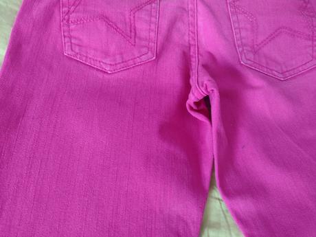 Ružové nohavice, 152