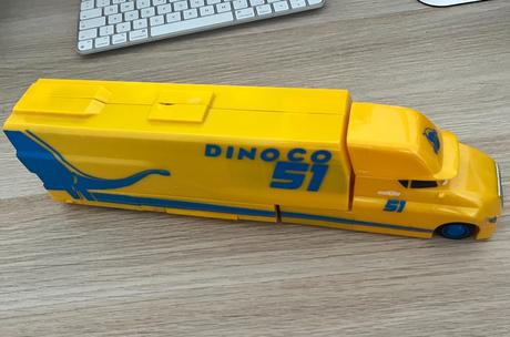 Mattel cars 3 transportér dinoco,