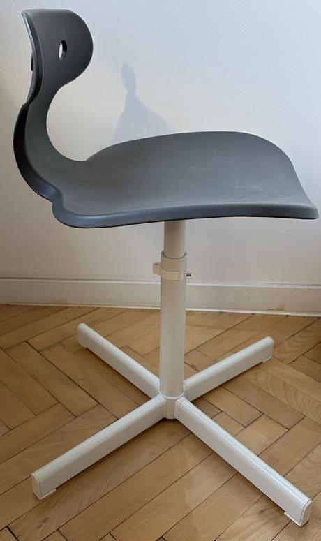 Ikea detská stolička molte grey za 15eur,