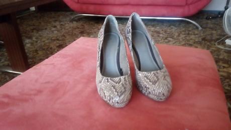 Damske lodicky, deichmann,39