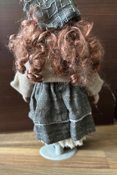 Porcelánova bábika, 