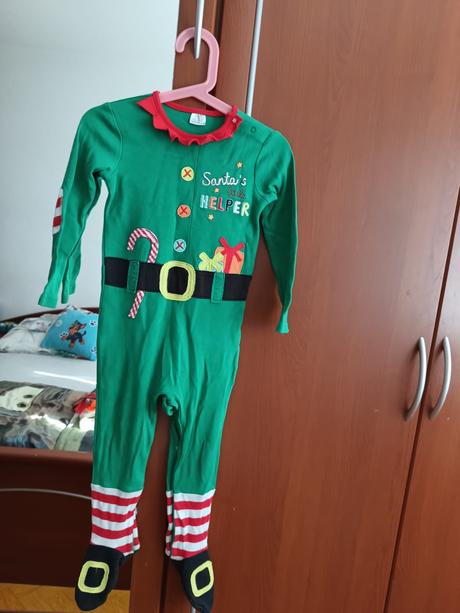 Vianočný overal, 98