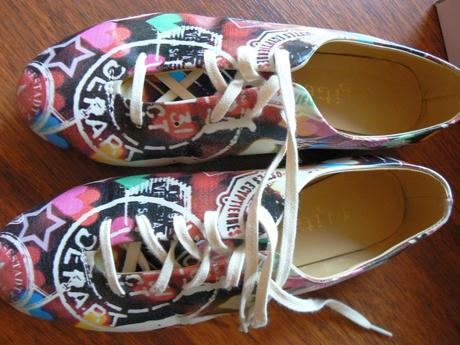 Farebné "pokreslené" topánky, 40