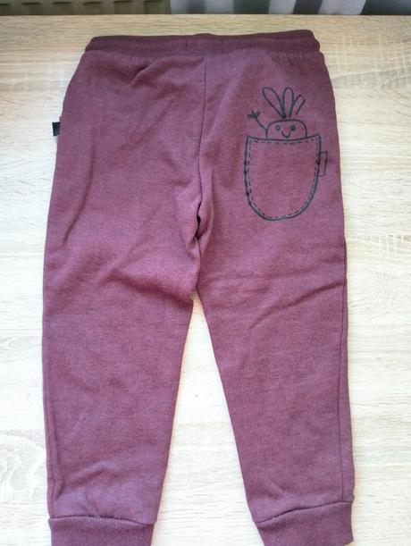 2x tepláky, reserved,98