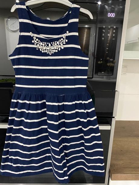 Dievčenské šaty velk.128/134, 128