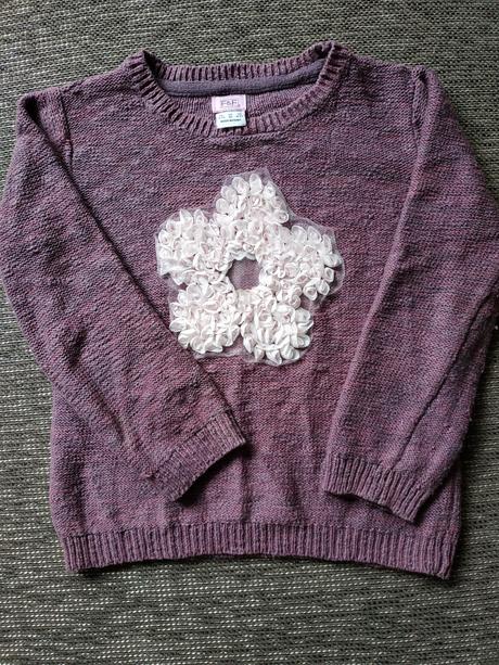Sveter s kvetinkou, f&f,122